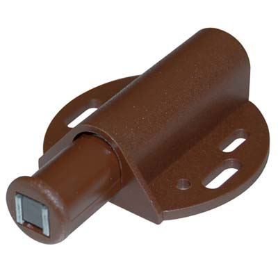 Cricchetto magnetico a scatto sportelli 680